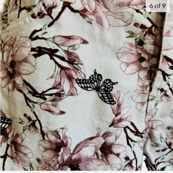 H&M White High Rise Purple Butterfly Floral Cuffed Summer Jean Shorts. Size 8 - Picture 6 of 9